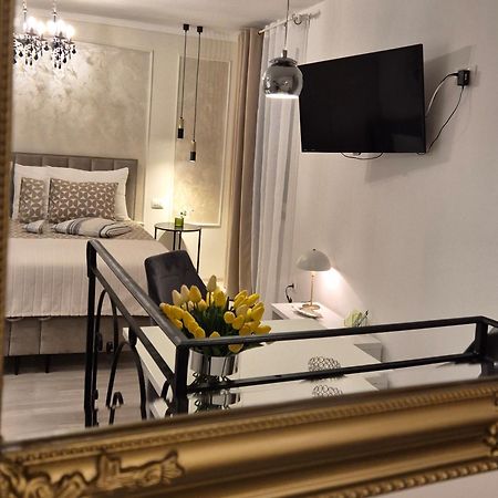 Studio apartment Lily Rovigno Esterno foto