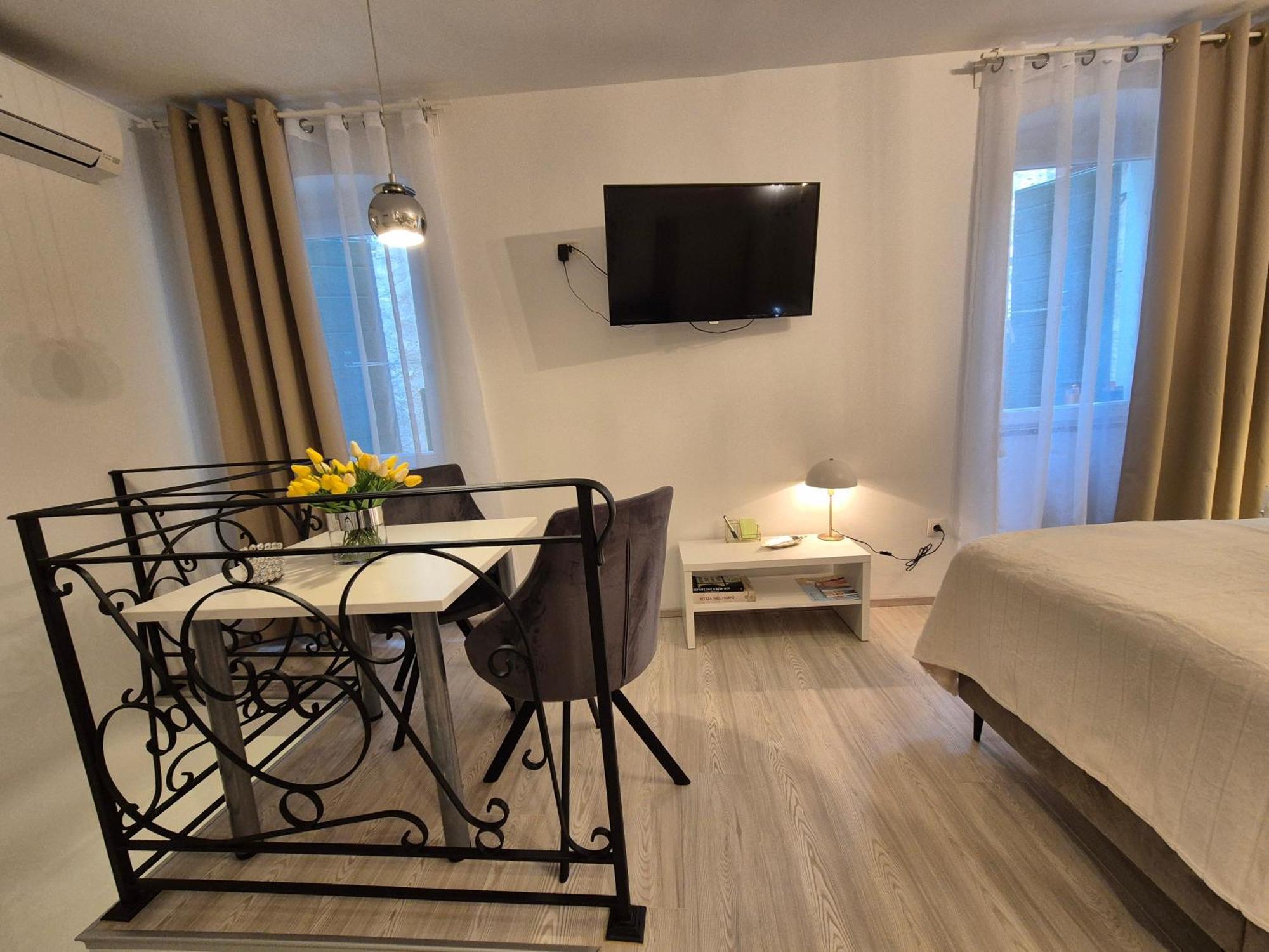 Studio apartment Lily Rovigno Esterno foto